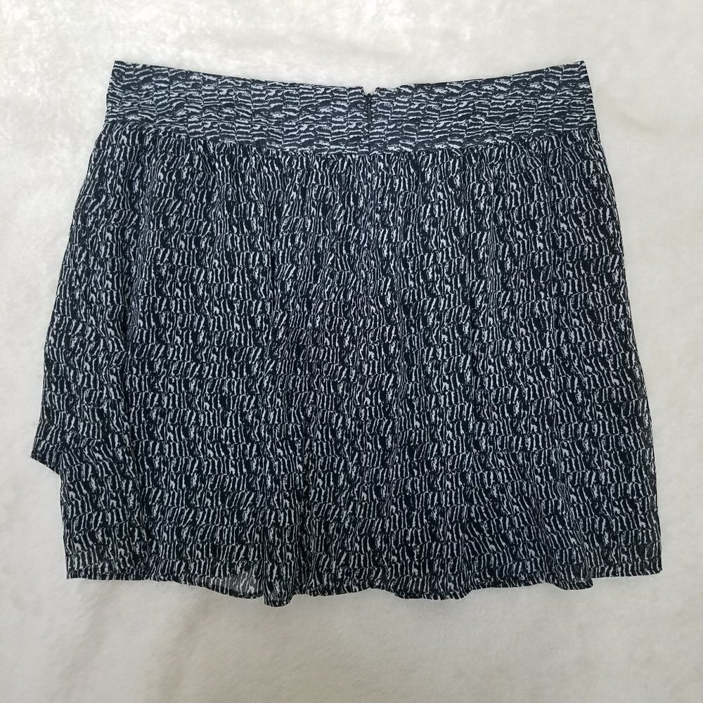 Gap Black White Print Tiered Flounce Skirt Size 4 - Picture 2 of 5